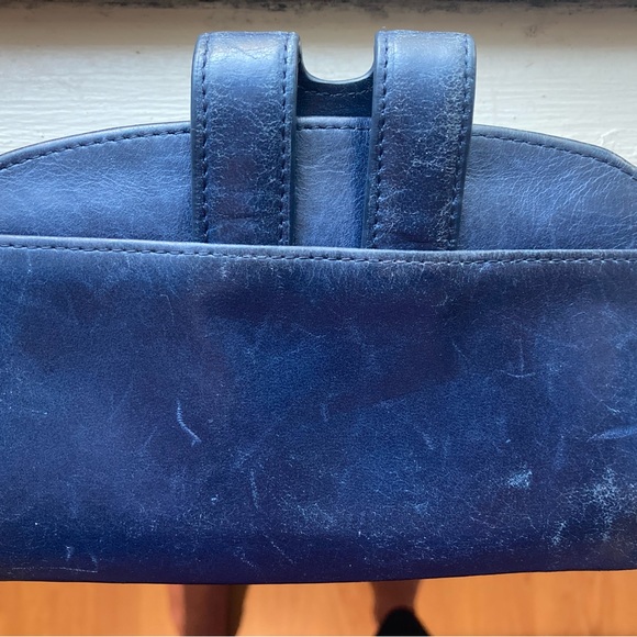 HOBO International navy wallet - Picture 5 of 5